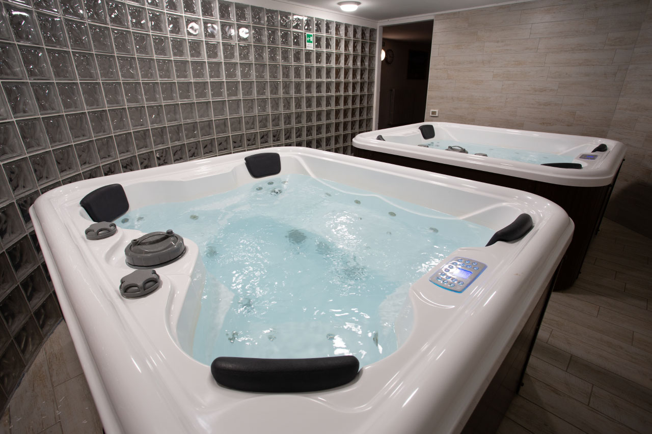 Hot tubs in the residence spa