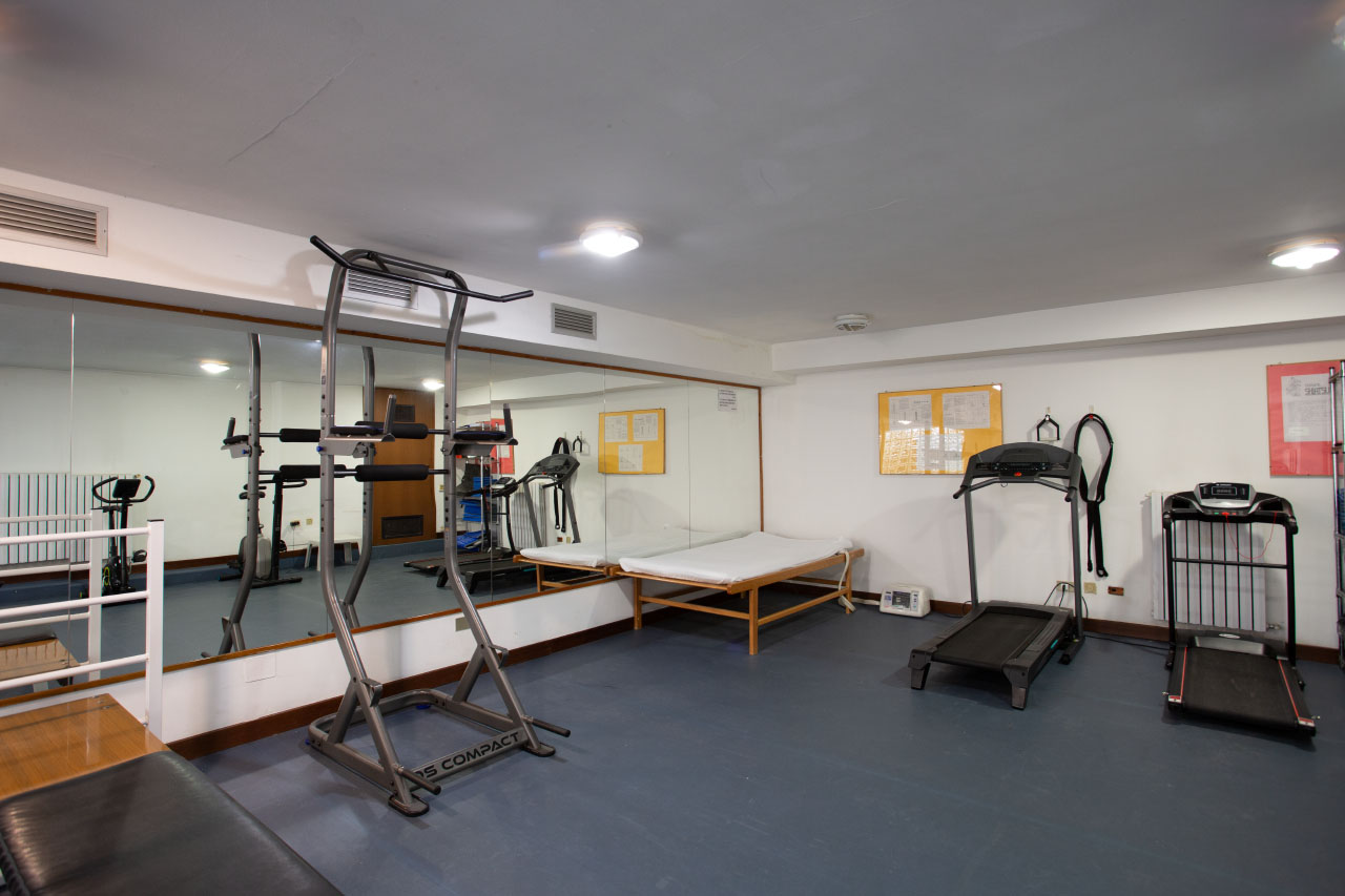 Equipped gymnasium in the basement of the hotel