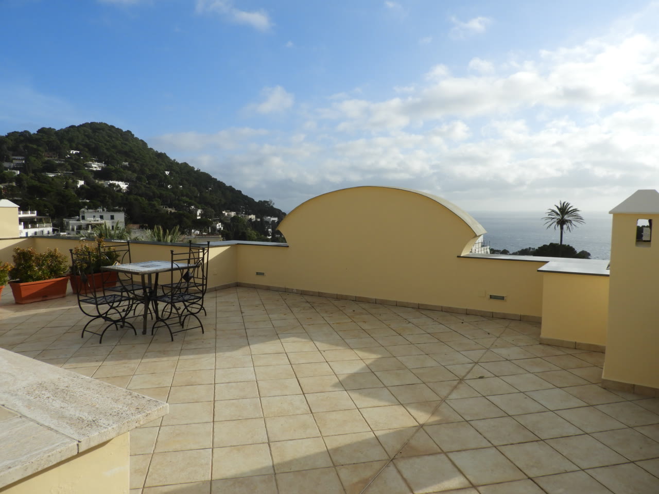 Habitable sea view terrace in Capri